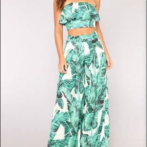 2 piece set brand new never worn